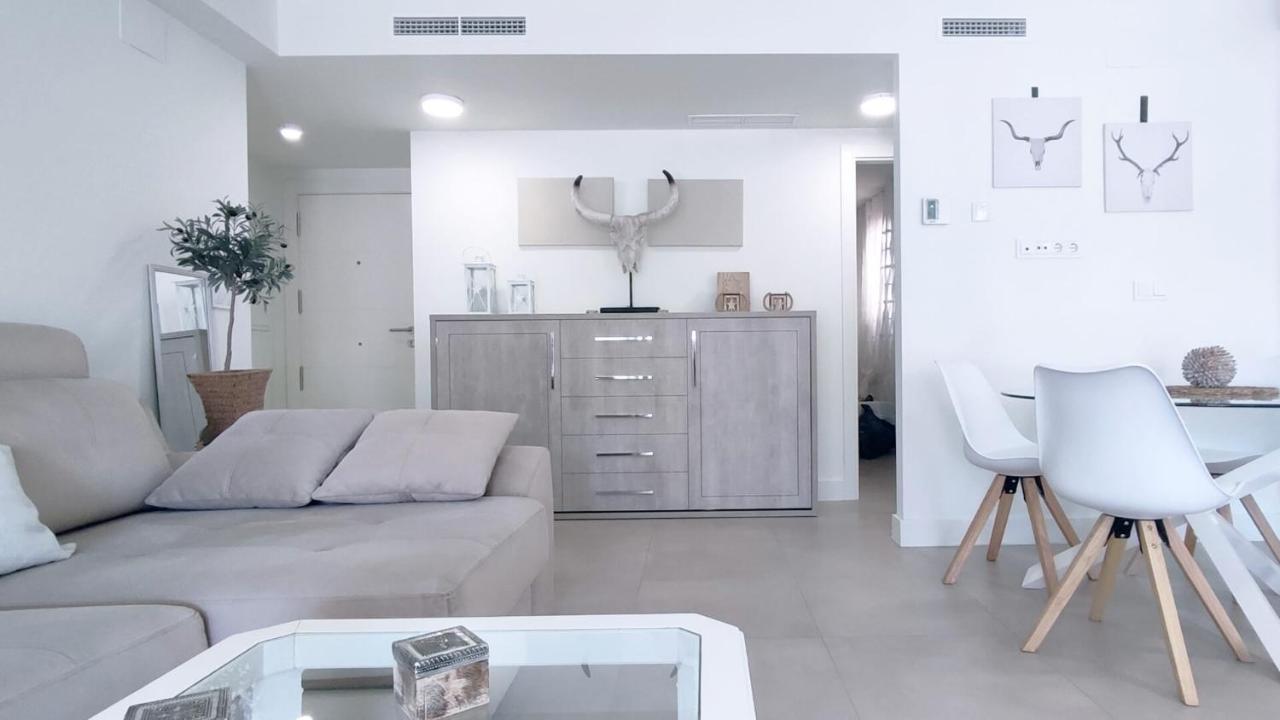 Panorama - Sunrise Side Apartment